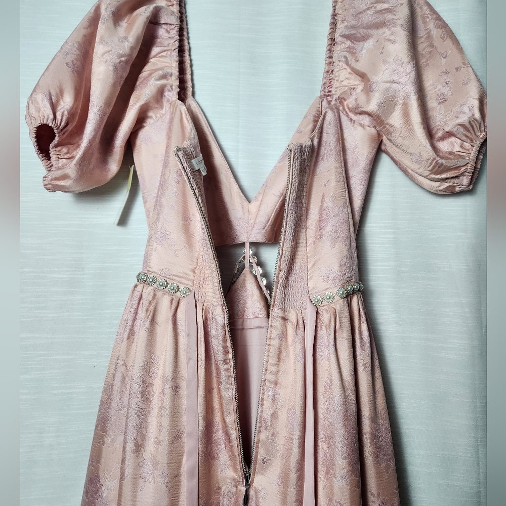 The Emma dress Windsor brocade V. Chapman - Picture 12 of 16